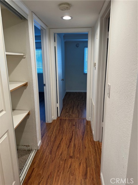 Detail Gallery Image 8 of 14 For 9119 Wakefield Ave #2,  Panorama City,  CA 91402 - 2 Beds | 2 Baths