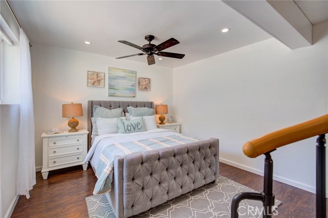 Detail Gallery Image 18 of 26 For 217 35th Pl #B,  Manhattan Beach,  CA 90266 - 2 Beds | 1 Baths
