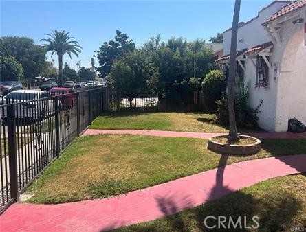 Detail Gallery Image 4 of 11 For 726 W 76th, Los Angeles,  CA 90044 - – Beds | – Baths