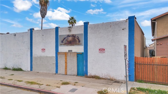 10808 South Broadway photo 3
