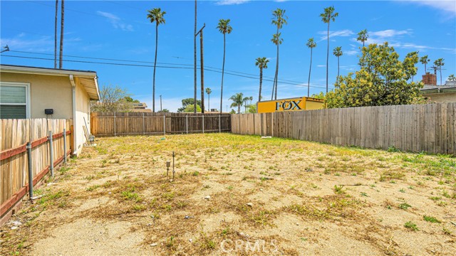 16489 Ivy Avenue, Fontana, California 92335, 3 Bedrooms Bedrooms, ,2 BathroomsBathrooms,Single Family Residence,For Sale,Ivy,CV24067597