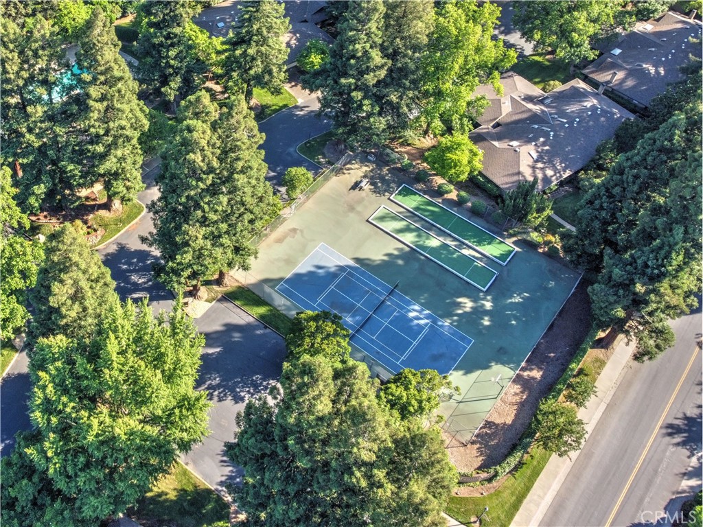 https://media.crmls.org/medias/41001f6c-5536-41a0-987f-666d0484e9d9.jpg?preset=X-Large