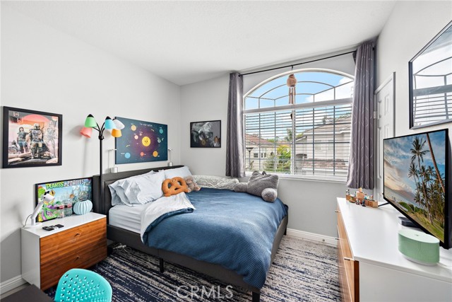 26 Hawksmoor, Aliso Viejo CA: https://media.crmls.org/medias/4100c029-f1a7-493e-8c35-7b6f0afdf60b.jpg