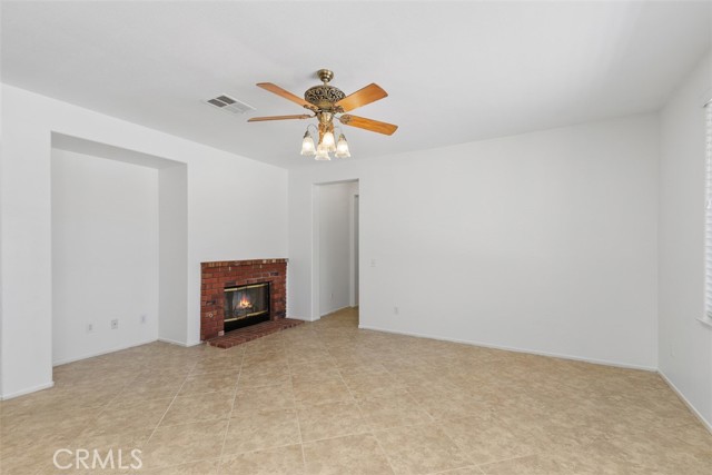 35921 Camelot Circle, Wildomar CA: https://media.crmls.org/medias/4100c930-960a-4567-9d2c-012c2f89e972.jpg