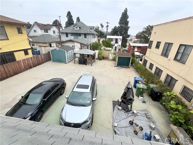 1830 Roosevelt Avenue, Los Angeles, California 90006, 3 Bedrooms Bedrooms, ,1 BathroomBathrooms,Single Family Residence,For Sale,Roosevelt,DW24113842