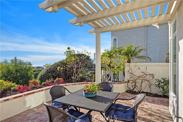 Detail Gallery Image 6 of 41 For 11 Regina, Dana Point,  CA 92629 - 3 Beds | 3 Baths