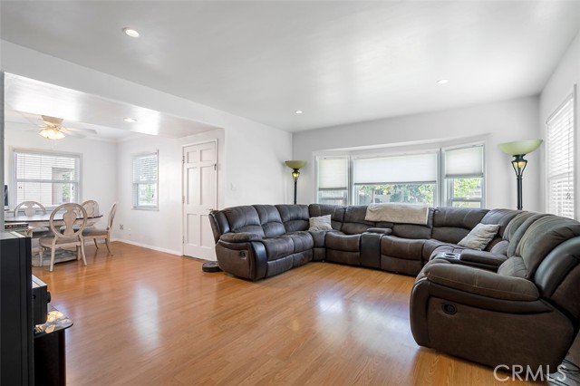 5814 Yearling Street, Lakewood, CA, 90713 5814 Yearling Street, Lakewood, CA, 90713