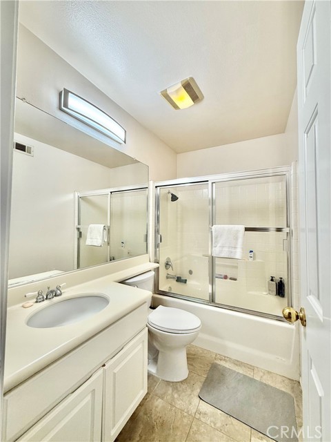 Detail Gallery Image 7 of 11 For 1 Acorn, Rancho Santa Margarita,  CA 92688 - 3 Beds | 2/1 Baths