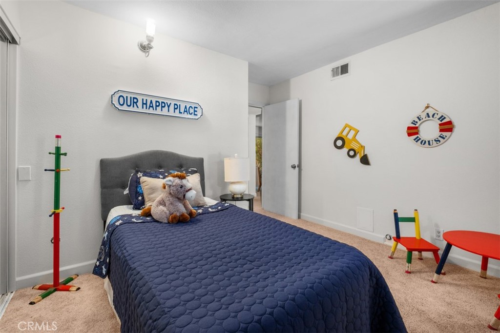 https://media.crmls.org/medias/41021a0a-359d-4ca5-bf61-1ae25654d06b.jpg?preset=X-Large