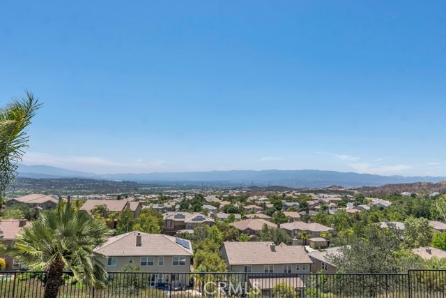 24234 Reyes Adobe Way, Valencia CA: https://media.crmls.org/medias/41026156-448f-4435-b1aa-78a31857966d.jpg