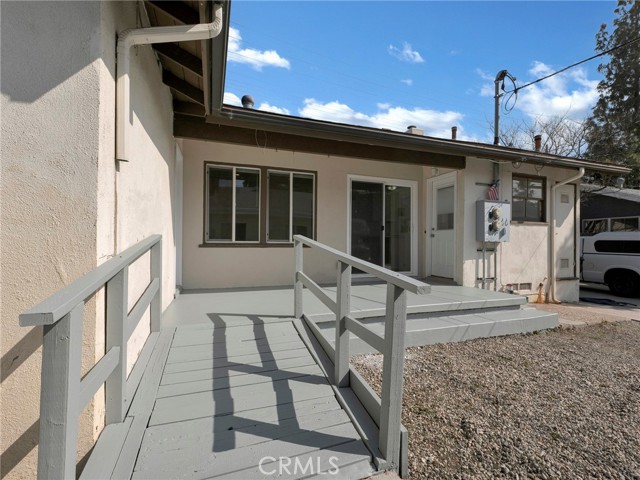 Detail Gallery Image 32 of 34 For 22222 Vanowen, Woodland Hills,  CA 91303 - 5 Beds | 2 Baths