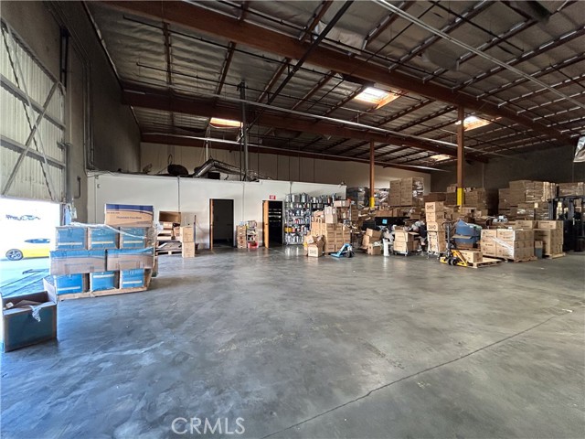 16018 Adelante Street, Irwindale, California 91702, ,Commercial Lease,For Rent,16018 Adelante Street,CRAR25065200