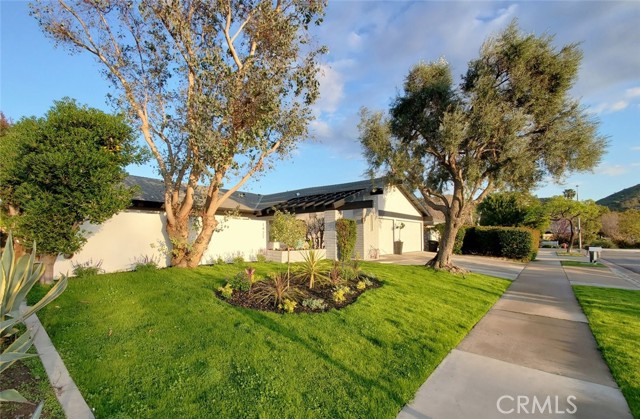 1427 N Cannon Street, Orange CA: https://media.crmls.org/medias/410385e9-a61b-44dc-a47d-f7c1744f85e8.jpg