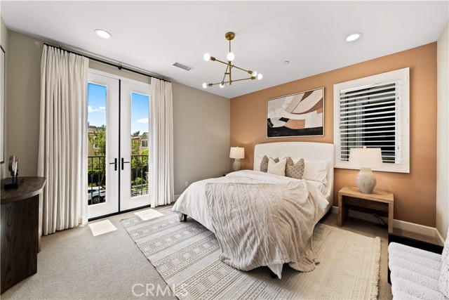 142 Salt spg, Irvine CA: https://media.crmls.org/medias/41038cc1-c50b-40b4-b65d-35adb63fca84.jpg