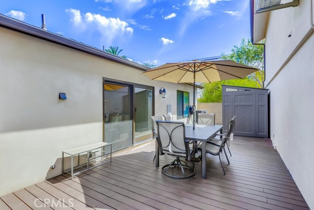 627 7th Street, Huntington Beach CA: https://media.crmls.org/medias/41039f84-0dd0-48cc-9e5d-c56dfa1d0765.jpg