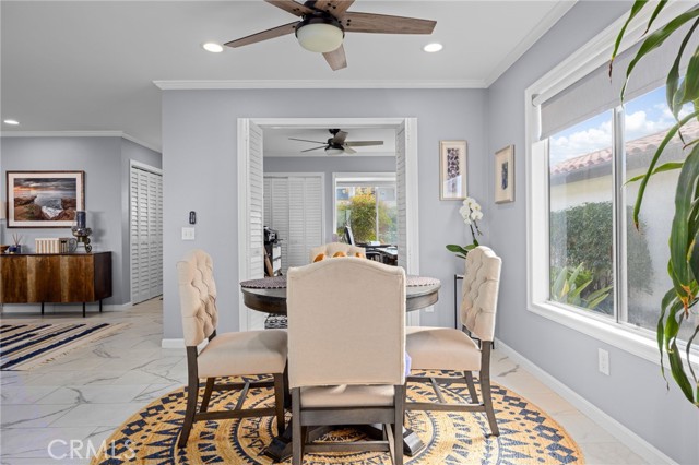 Detail Gallery Image 11 of 34 For 6729 Hyacinth Cir, Carlsbad,  CA 92011 - 3 Beds | 2 Baths