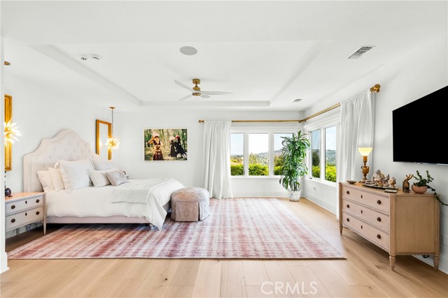 23477 Park Colombo, Calabasas CA: https://media.crmls.org/medias/4104a0de-28d5-4fb2-924d-a756f979d53d.jpg