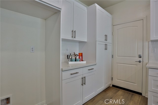 1957 S Hartford Place, San Bernardino CA: https://media.crmls.org/medias/4105117a-72c6-413b-93bb-cabcf0d1d9b3.jpg