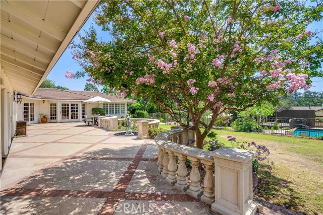 Detail Gallery Image 8 of 41 For 950 Hampton, Arcadia,  CA 91006 - 5 Beds | 6/2 Baths