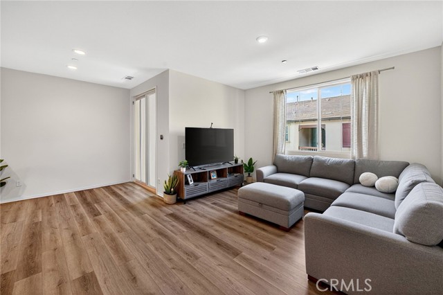 Detail Gallery Image 15 of 48 For 2845 E Berry Loop #33,  Ontario,  CA 91761 - 2 Beds | 2 Baths