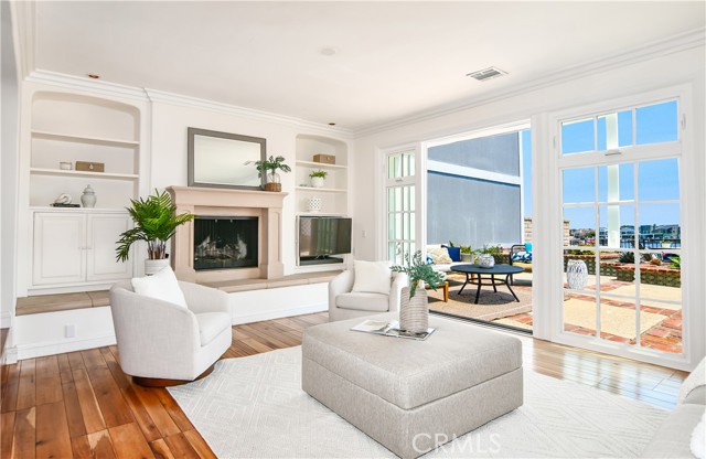 16178 Bimini Lane, Huntington Beach CA: https://media.crmls.org/medias/4107f9ab-dc7d-4d00-935c-edfbf6a40f6f.jpg