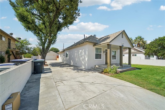 Detail Gallery Image 2 of 40 For 3882 Taft St, Riverside,  CA 92503 - 3 Beds | 2 Baths
