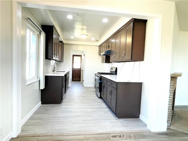 Detail Gallery Image 7 of 25 For 408 N Phillips Ave, West Covina,  CA 91791 - 4 Beds | 2 Baths