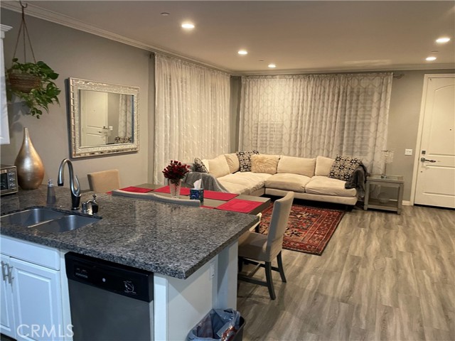 186 Rose Arch, Irvine CA: https://media.crmls.org/medias/4109d5e0-3ea8-40e4-8471-cb7424477c5d.jpg