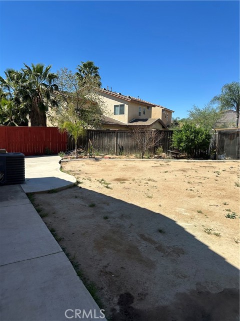 3913 Manquelo Court, Perris CA: https://media.crmls.org/medias/4109e8e5-125f-409e-bf04-6def4267b44b.jpg