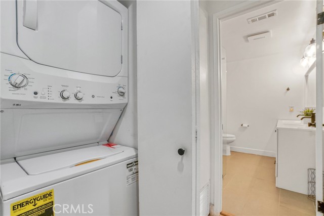 Detail Gallery Image 24 of 50 For 19118 Avenue of the Oaks #B,  Newhall,  CA 91321 - 2 Beds | 1 Baths