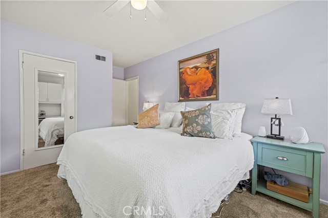 17955 Archwood Street, Reseda CA: https://media.crmls.org/medias/410a4491-b390-48ca-bbec-2b2670d3f5d5.jpg