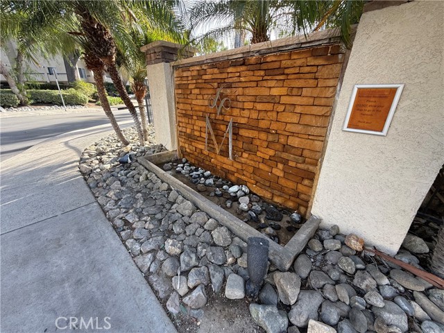 Detail Gallery Image 1 of 18 For 21400 Burbank Bld #322,  Woodland Hills,  CA 91367 - 1 Beds | 1 Baths