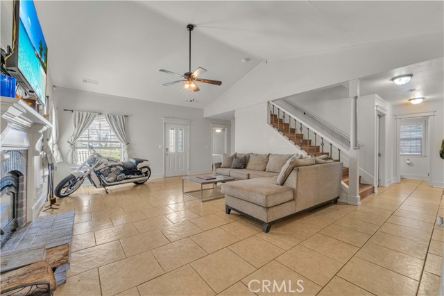 Detail Gallery Image 11 of 36 For 22390 William Tell, Tehachapi,  CA 93561 - 3 Beds | 2/1 Baths