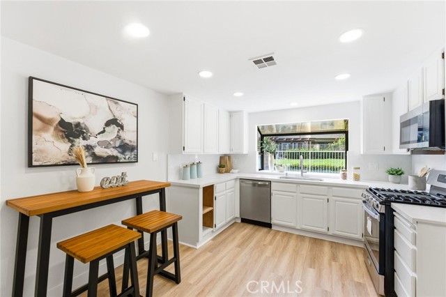 33651 Surfside, Dana Point CA: https://media.crmls.org/medias/410d257b-da6f-4cfc-9184-0fffc1757e2d.jpg