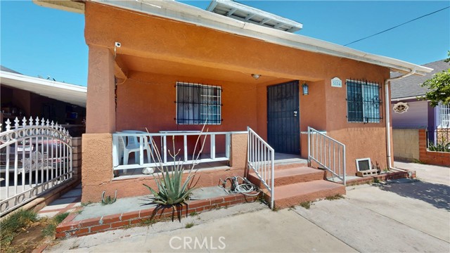 5854 Woodlawn Avenue, Los Angeles CA: https://media.crmls.org/medias/410e330a-481c-446a-917e-cf88027bca23.jpg