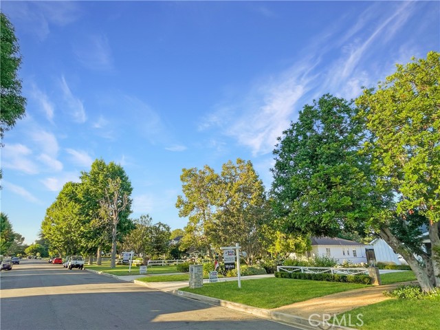 Detail Gallery Image 8 of 63 For 6216 Orion Ave, Van Nuys,  CA 91411 - 3 Beds | 4 Baths