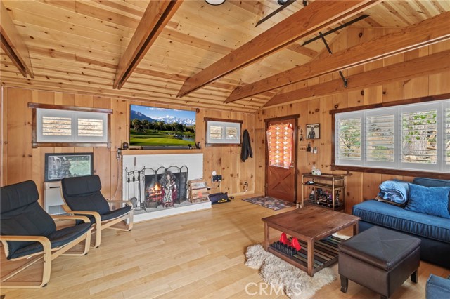 Detail Gallery Image 7 of 22 For 2080 Mojave Scenic Dr, Wrightwood,  CA 92397 - 2 Beds | 1 Baths