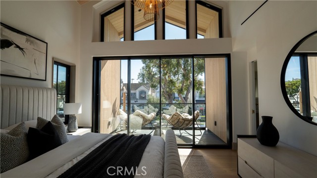 Detail Gallery Image 20 of 24 For 519 Narcissus Ave, Corona Del Mar,  CA 92625 - 3 Beds | 3 Baths