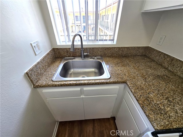 4015 W 137th Street, Hawthorne CA: https://media.crmls.org/medias/410f3bd4-74a2-4189-9a85-9bb5de786ed7.jpg