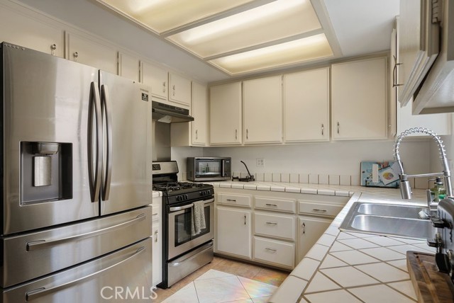 Detail Gallery Image 16 of 49 For 304 S Minnesota, Glendora,  CA 91741 - 5 Beds | 3/2 Baths