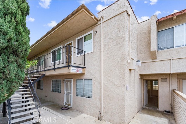 935 W Bishop Street, Santa Ana CA: https://media.crmls.org/medias/410ff1bf-612b-411f-bbeb-9e2bb98d2154.jpg