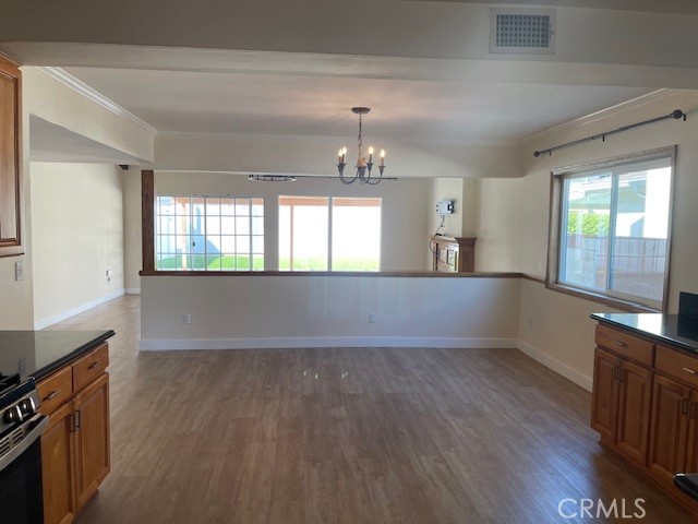 Detail Gallery Image 7 of 14 For 16959 San Jose St, Granada Hills,  CA 91344 - 2 Beds | 2 Baths