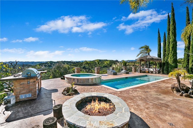 46366 Sandia Creek Drive, Temecula CA: https://media.crmls.org/medias/4110fc85-f8c6-4816-a57c-4568c1b36669.jpg
