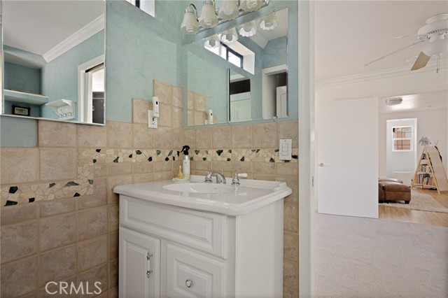Detail Gallery Image 27 of 44 For 26249 Cedar Ln, Twin Peaks,  CA 92391 - 4 Beds | 3 Baths