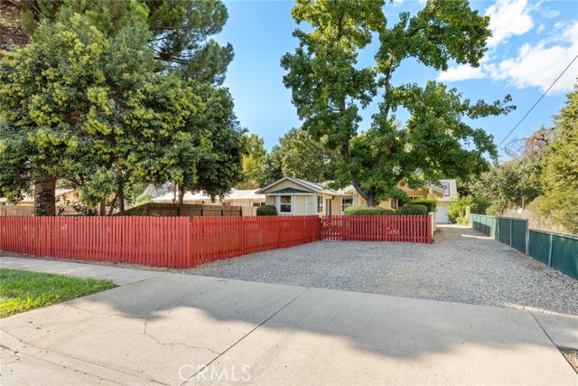 310 Henshaw Ave, Chico CA: https://media.crmls.org/medias/41118e12-085d-435a-a23b-5cac960ed4ee.jpg