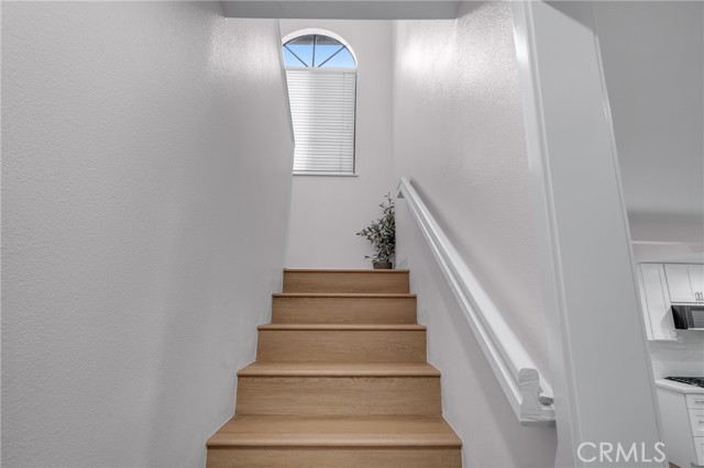 4032 Elsa Street, Lakewood CA: https://media.crmls.org/medias/41120714-d5a2-43ea-8540-c7fbc41c02f7.jpg