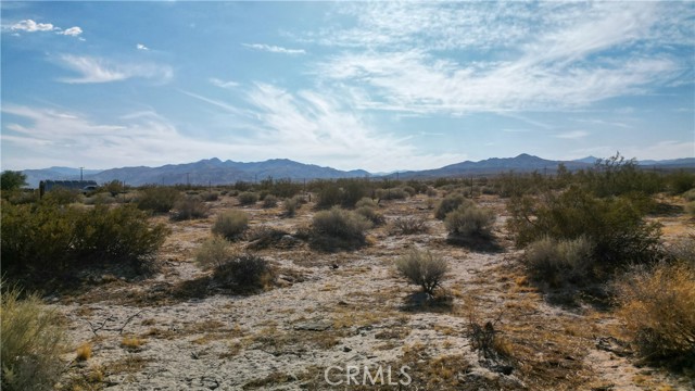 10313 E Lake Road, Cantil, California 93519, ,Land,For Sale,10313 E Lake Road,CRND23186331