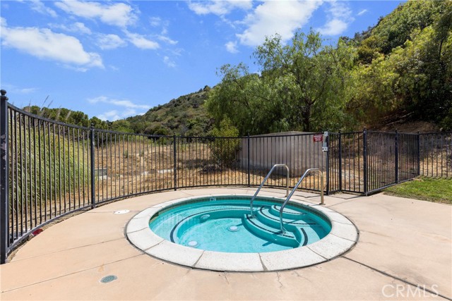Image 29 of 34 For 2729 Hollyview Court