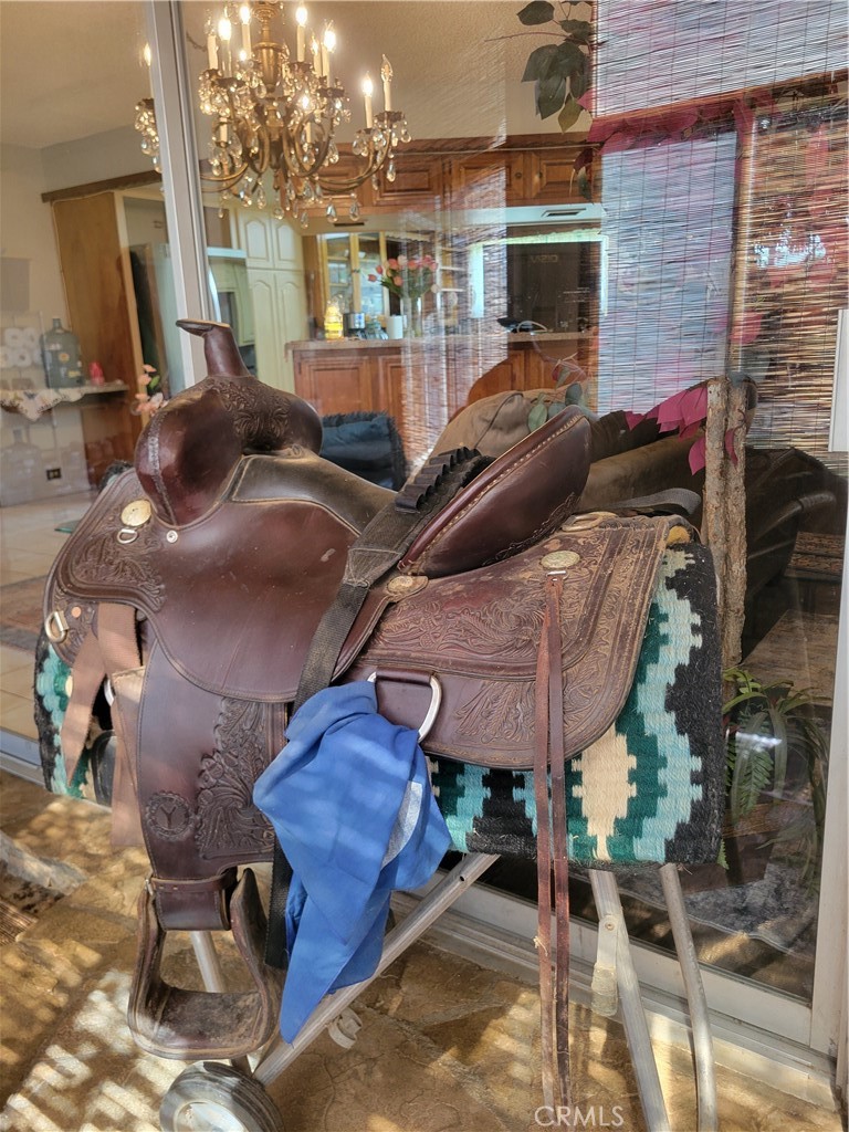 https://media.crmls.org/medias/411373ad-0821-4492-b795-568b68f16709.jpg?preset=X-Large