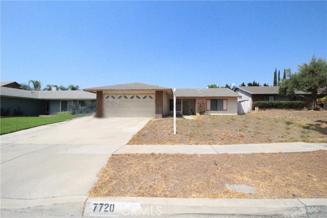 7720 Knox Dr, Fontana, CA 92336